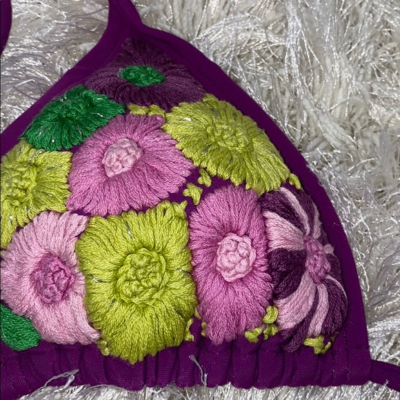 Floral crochet halter bikini - Picture 3 of 9